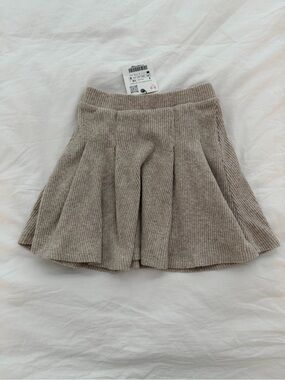 NWT Zara skirt 6 y